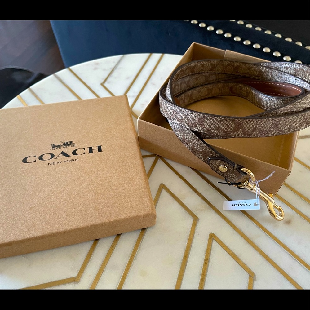 COACH leash size small NWT, LIMITED, sold out online